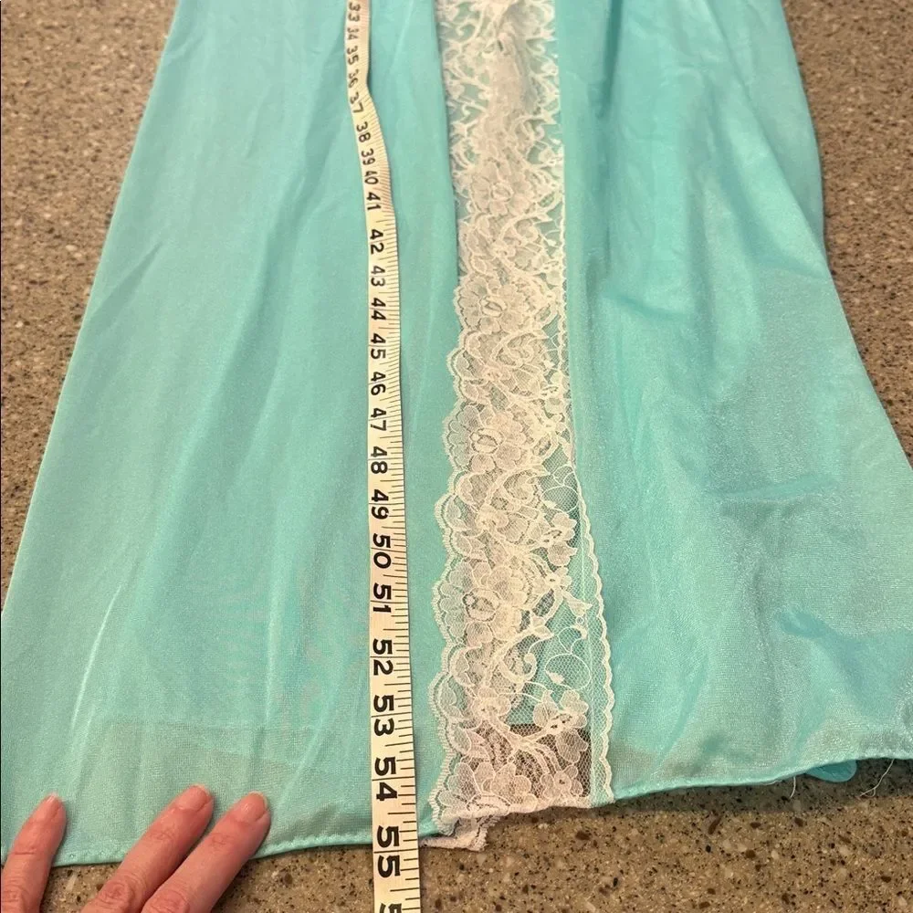 VINTAGE Aqua Blue Nylon Lace Nightgown Keyhole Front 1960s 1970s  Lingerie Small - Picture 10 of 10
